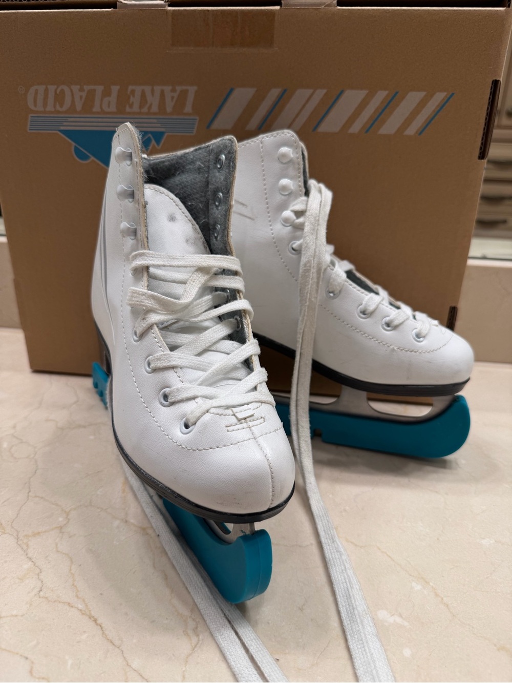 Lake Placid Girls White Figure Ice Skates with Teal Blade Guards